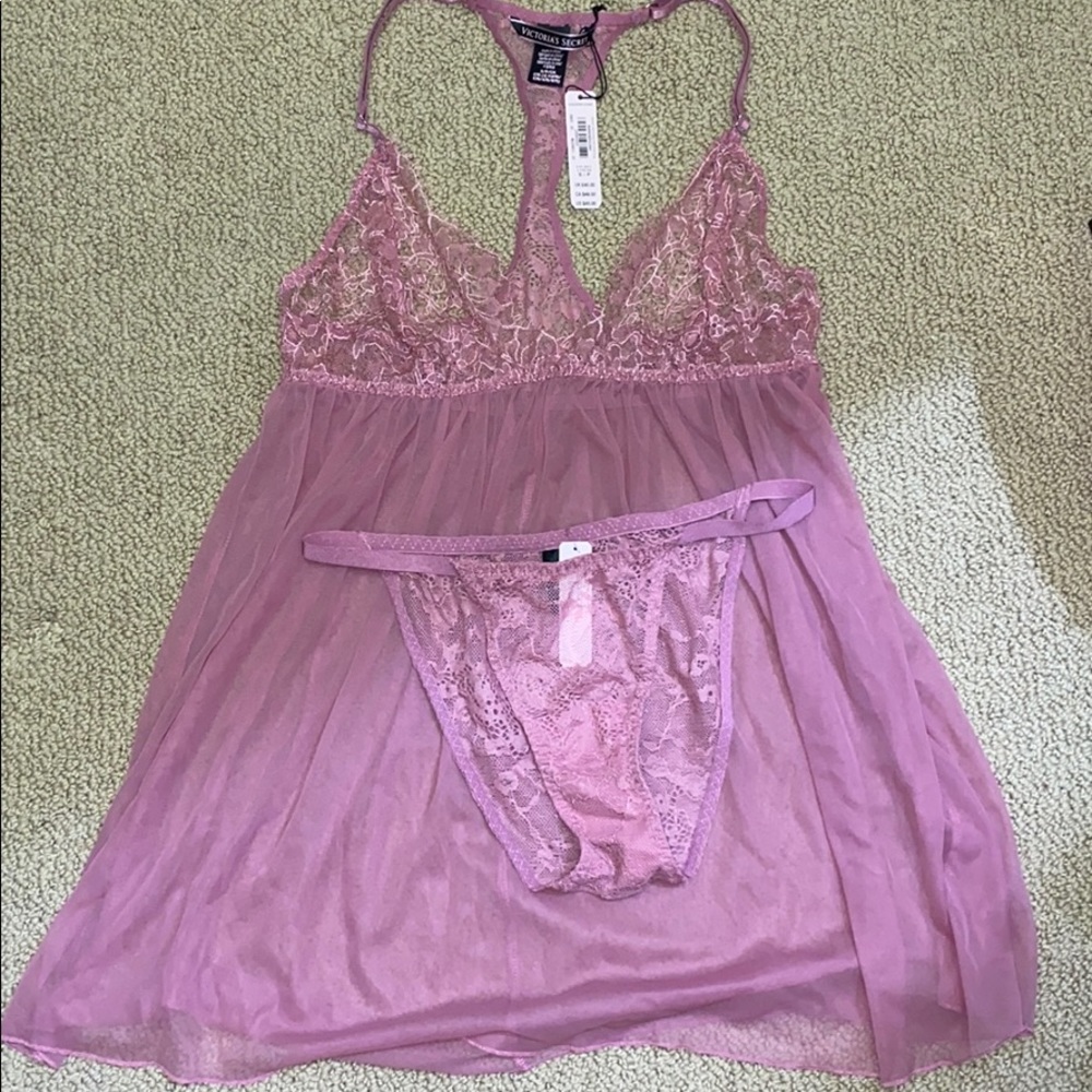 NWT 2 piece Babydoll set Victoria’s Secret.